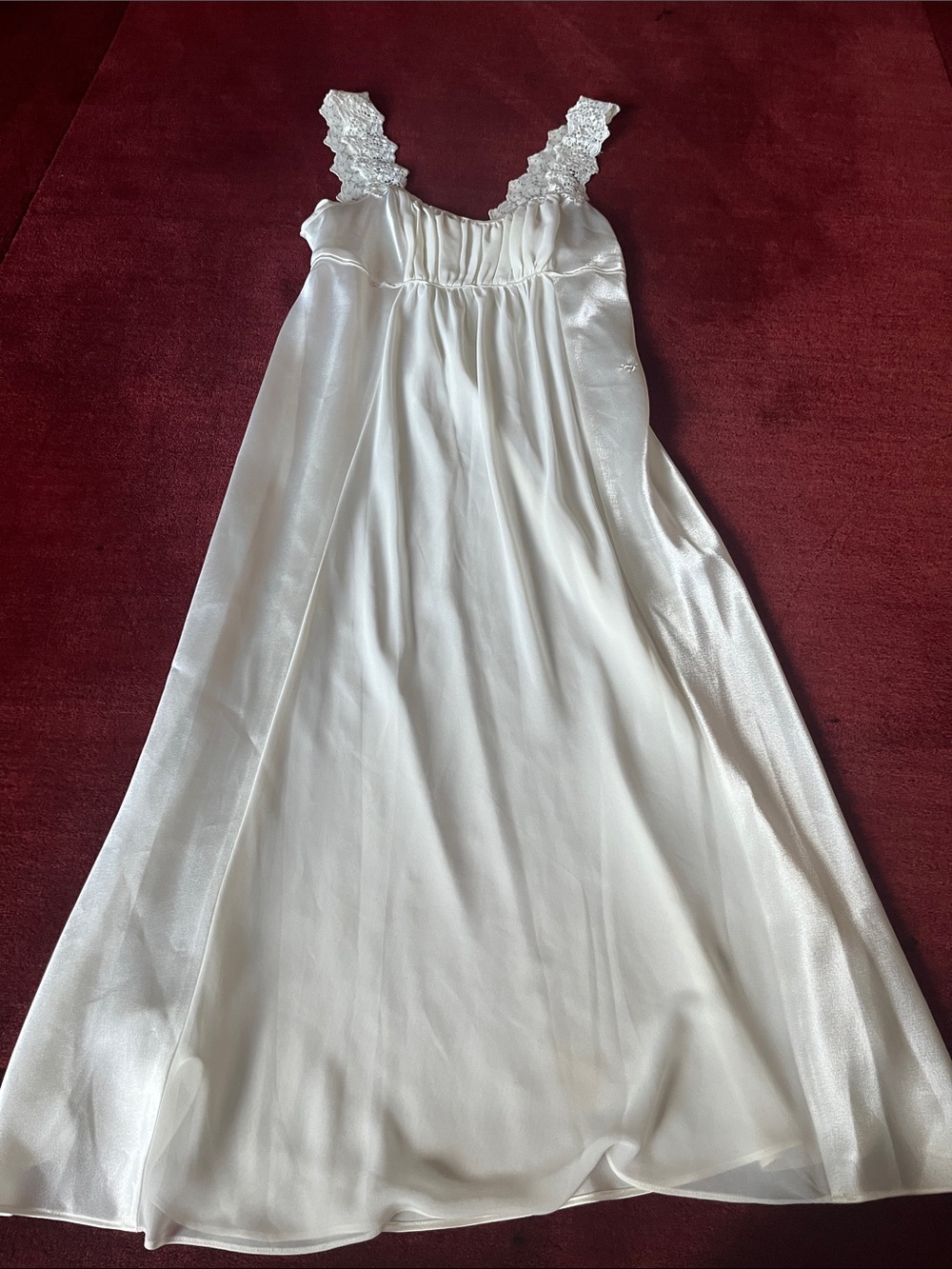 Oscar de la Renta beautiful Pink Label Satin Nightgown vintage !!